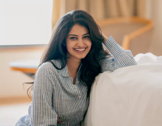 Manasa Varanasi Glamorous Looks Photos